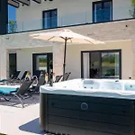 Amazing Home In Nedescina Casa vacanze *
