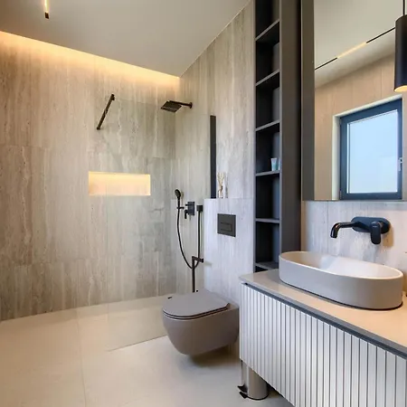 Amazing Home In Nedescina *