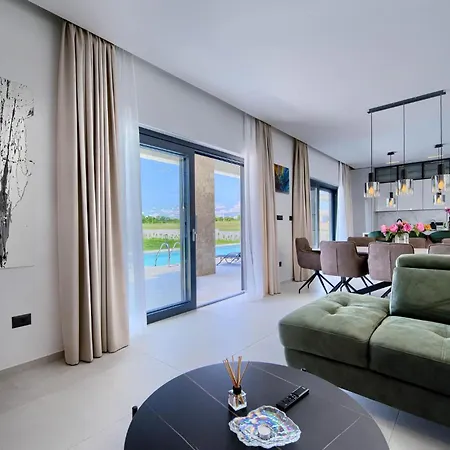 3 Bedroom Cozy In Hébergement de vacances